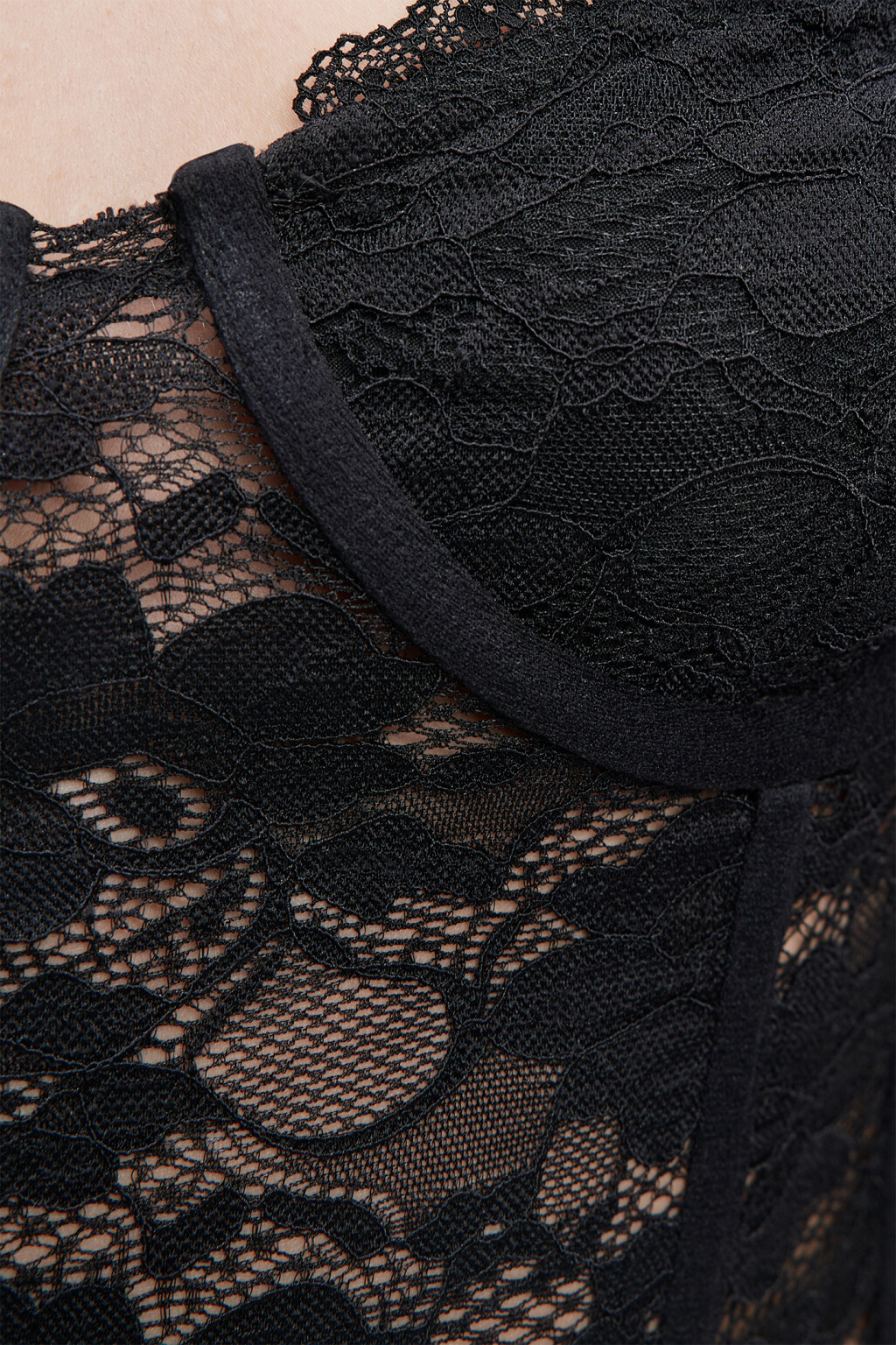 Топ-полуграция облегающий с кружевной отделкой - цвет черный - 6