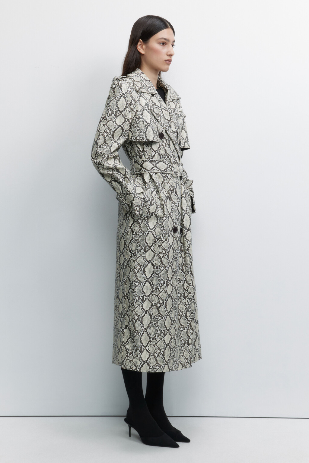 Плащ-тренчкот из искусственной кожи с принтом и фактурой под питона - цвет мультиколор - 4