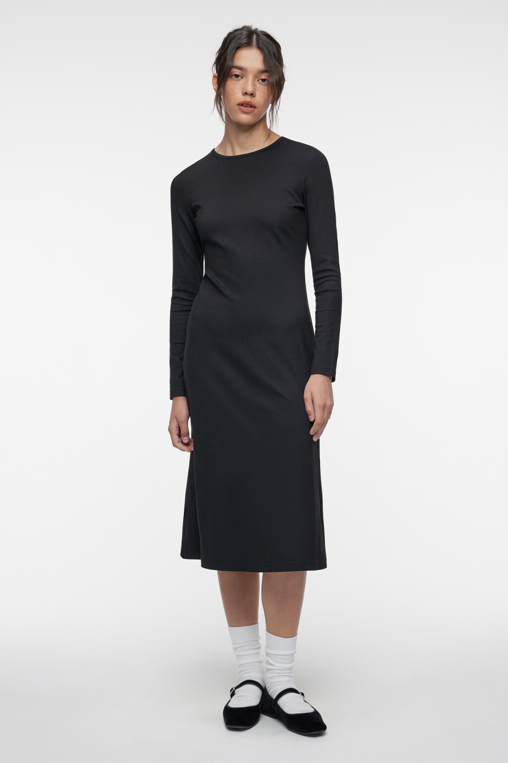Платье-футляр миди вискозное с длинными рукавами - цвет черный - 2