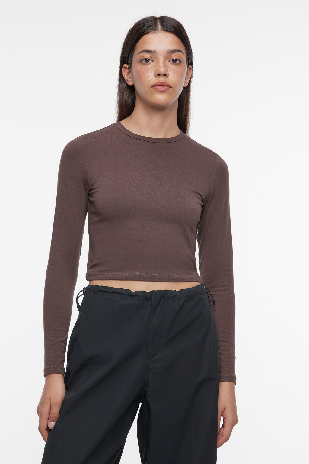 Лонгслив хлопковый укороченный облегающего кроя - цвет коричневый - 1
