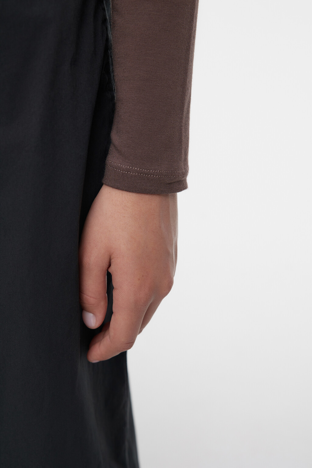 Лонгслив хлопковый укороченный облегающего кроя - цвет коричневый - 6