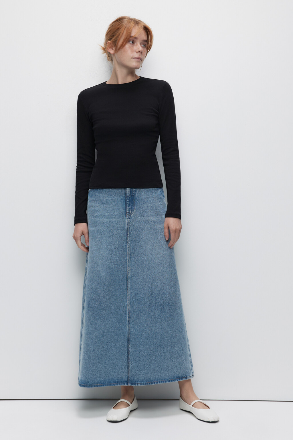 Лонгслив хлопковый облегающий в базовых цветах - цвет черный - 4