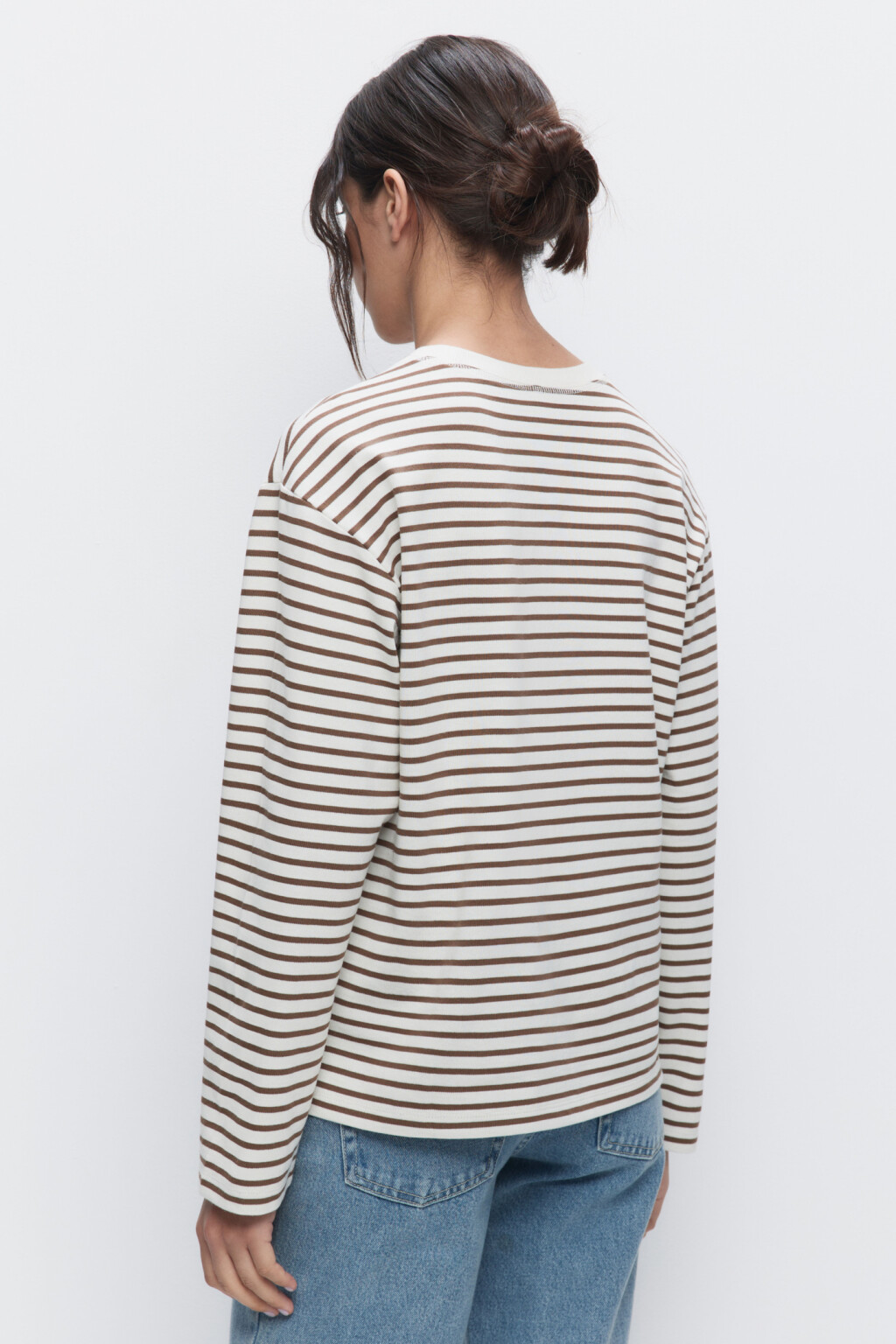 Лонгслив oversize хлопковый с принтом в полоску - цвет бежевый - 3