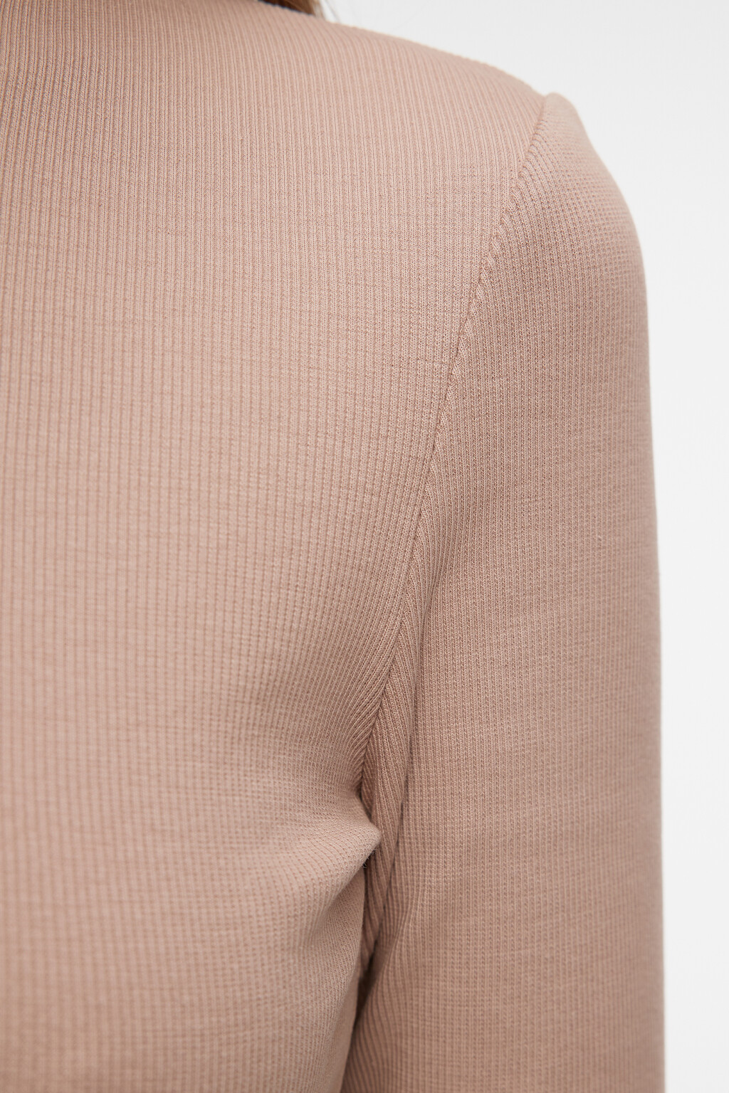 Водолазка хлопковая укороченная в рубчик - цвет бежевый - 6