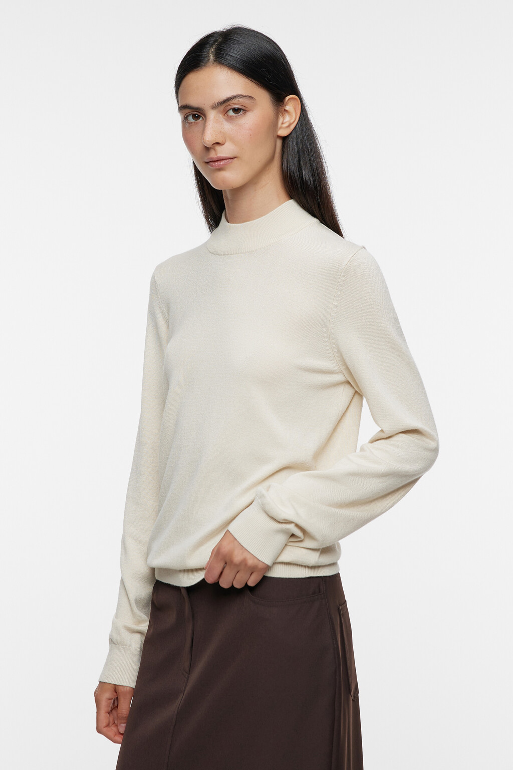 Свитер вискозный тонкой вязки с коротким воротником - цвет бежевый - 3