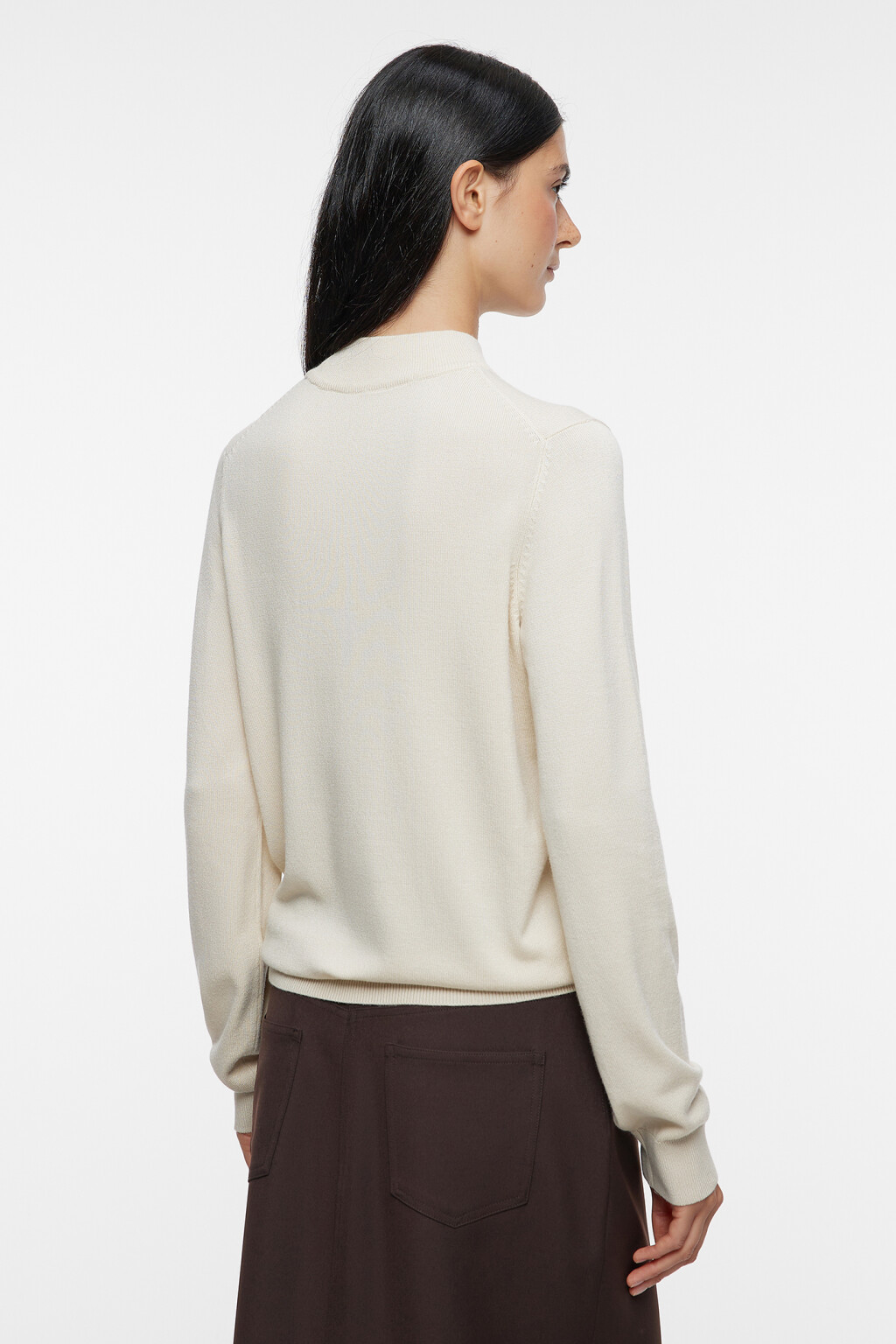 Свитер вискозный тонкой вязки с коротким воротником - цвет бежевый - 4