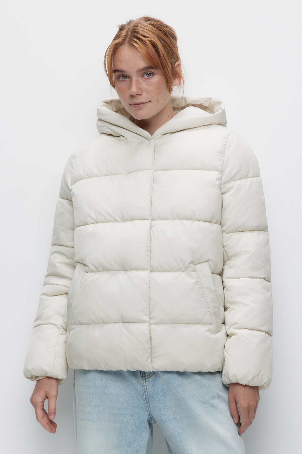 Куртка короткая стеганая с капюшоном - цвет бежевый - 2