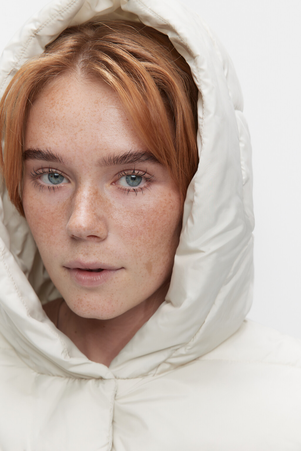 Куртка короткая стеганая с капюшоном - цвет бежевый - 8