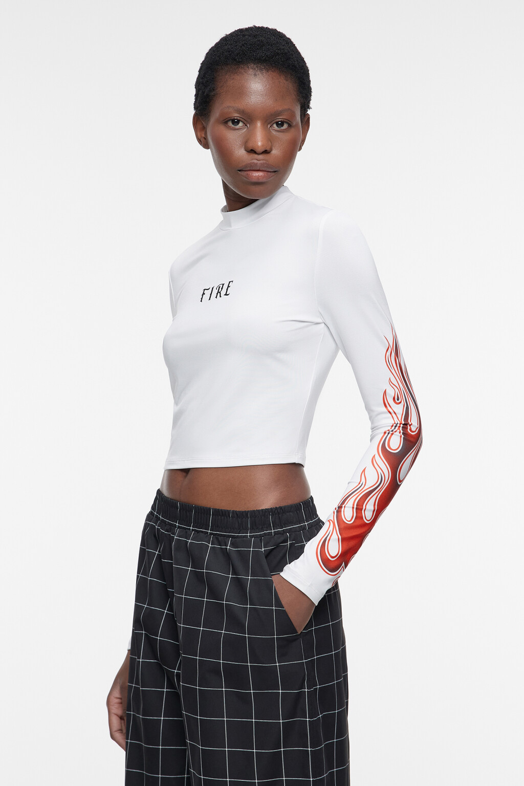 Водолазка сетчатая укороченная с принтом - цвет белый - 3