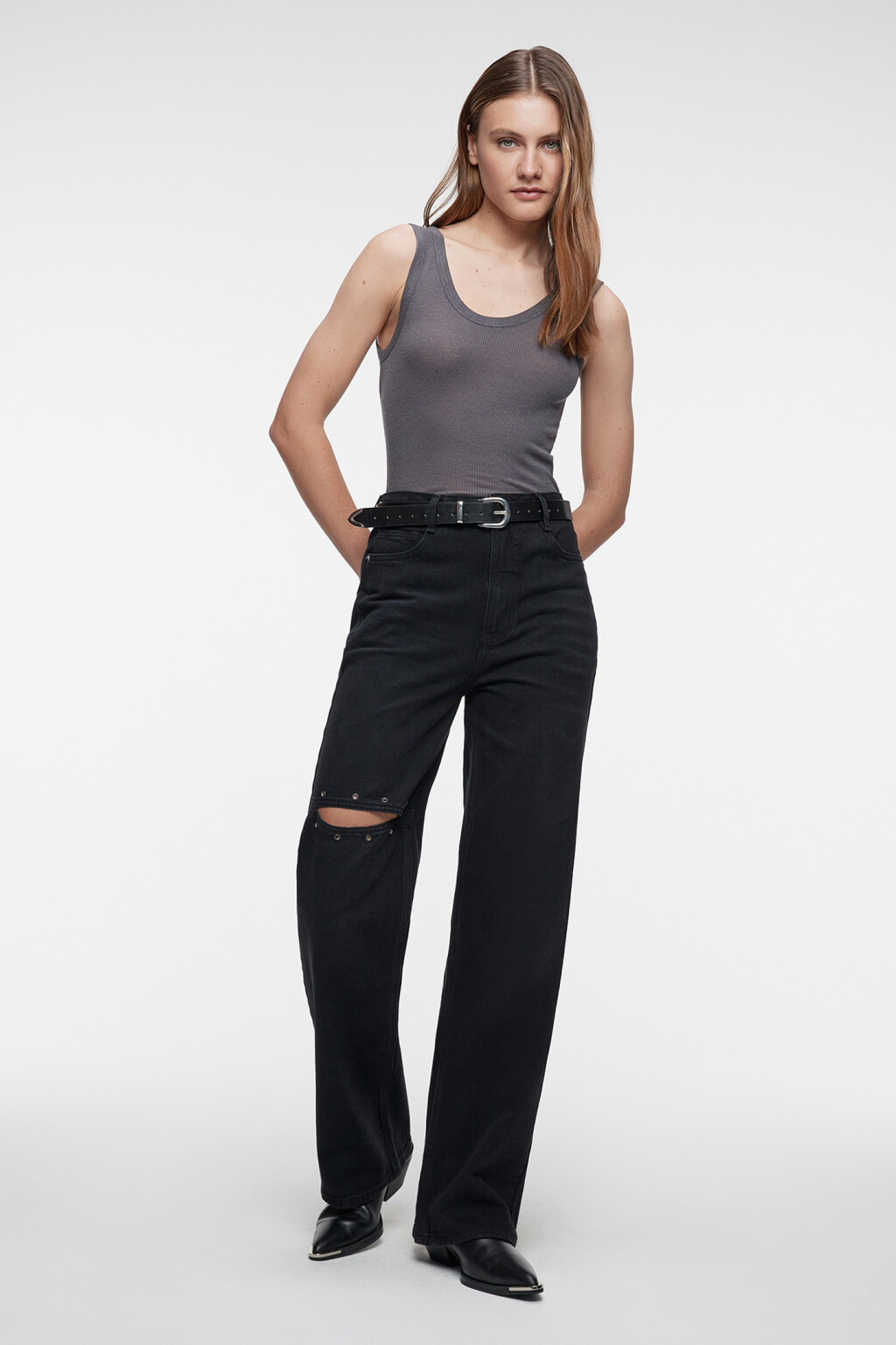 Майка slim вискозная на широких бретелях - цвет серый - 1