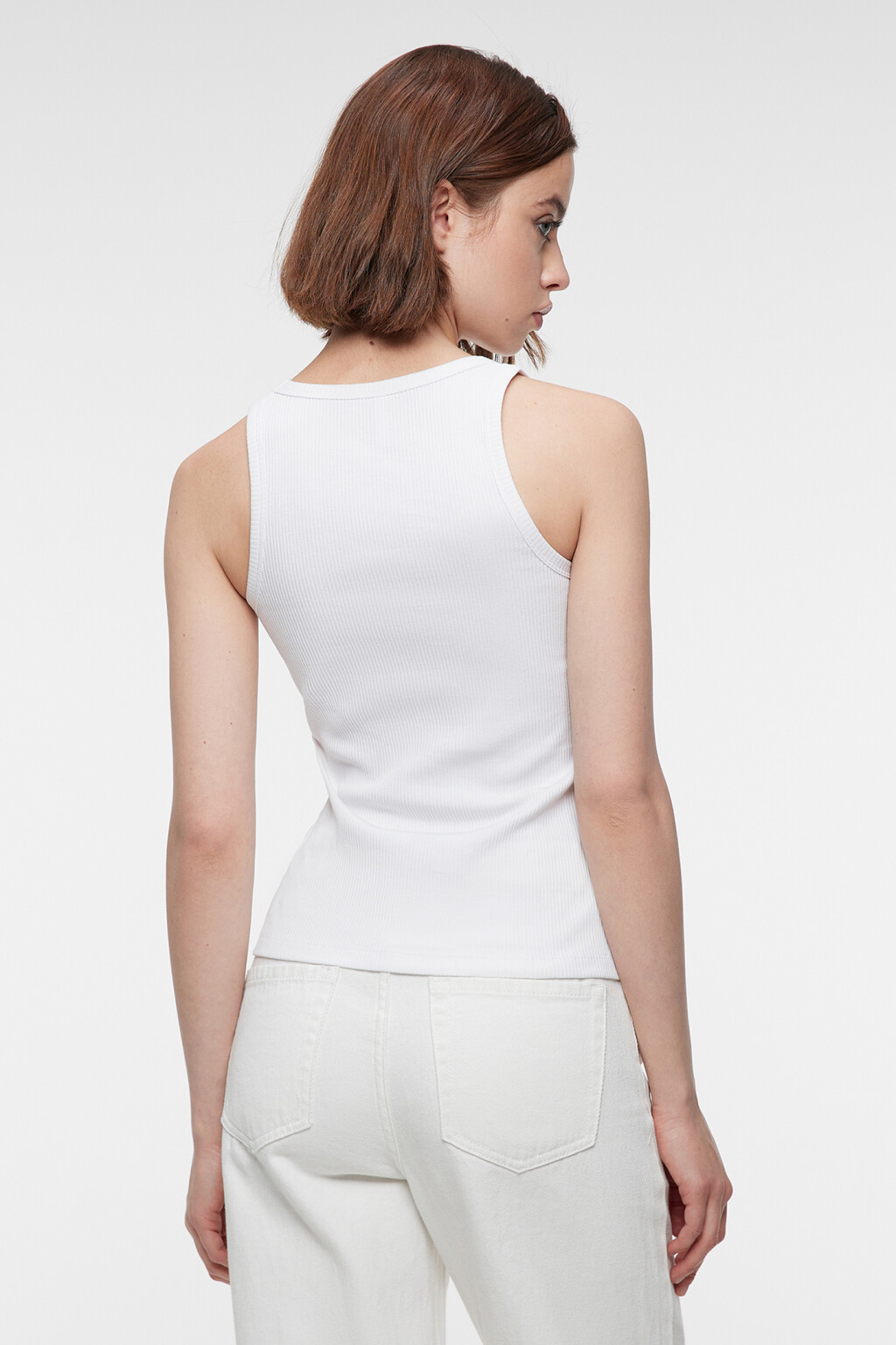 Майка хлопковая облегающая в рубчик с принтом-надписью - цвет белый - 3