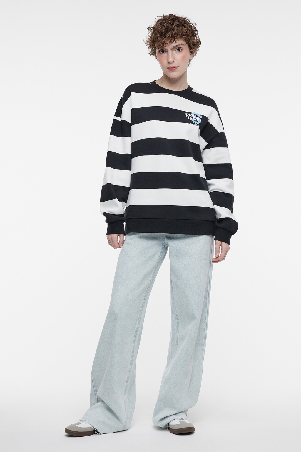 Свитшот хлопковый свободный с принтом в полоску - цвет черный - 5
