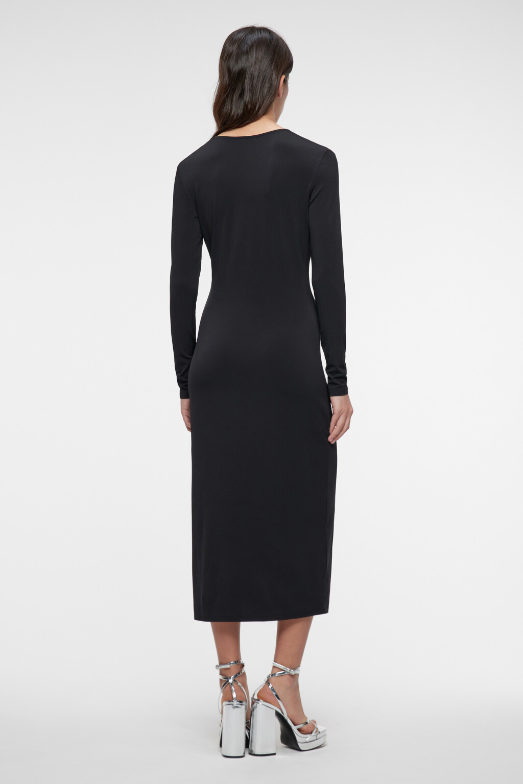 Платье миди облегающее с запахом на груди и разрезом - цвет черный - 3