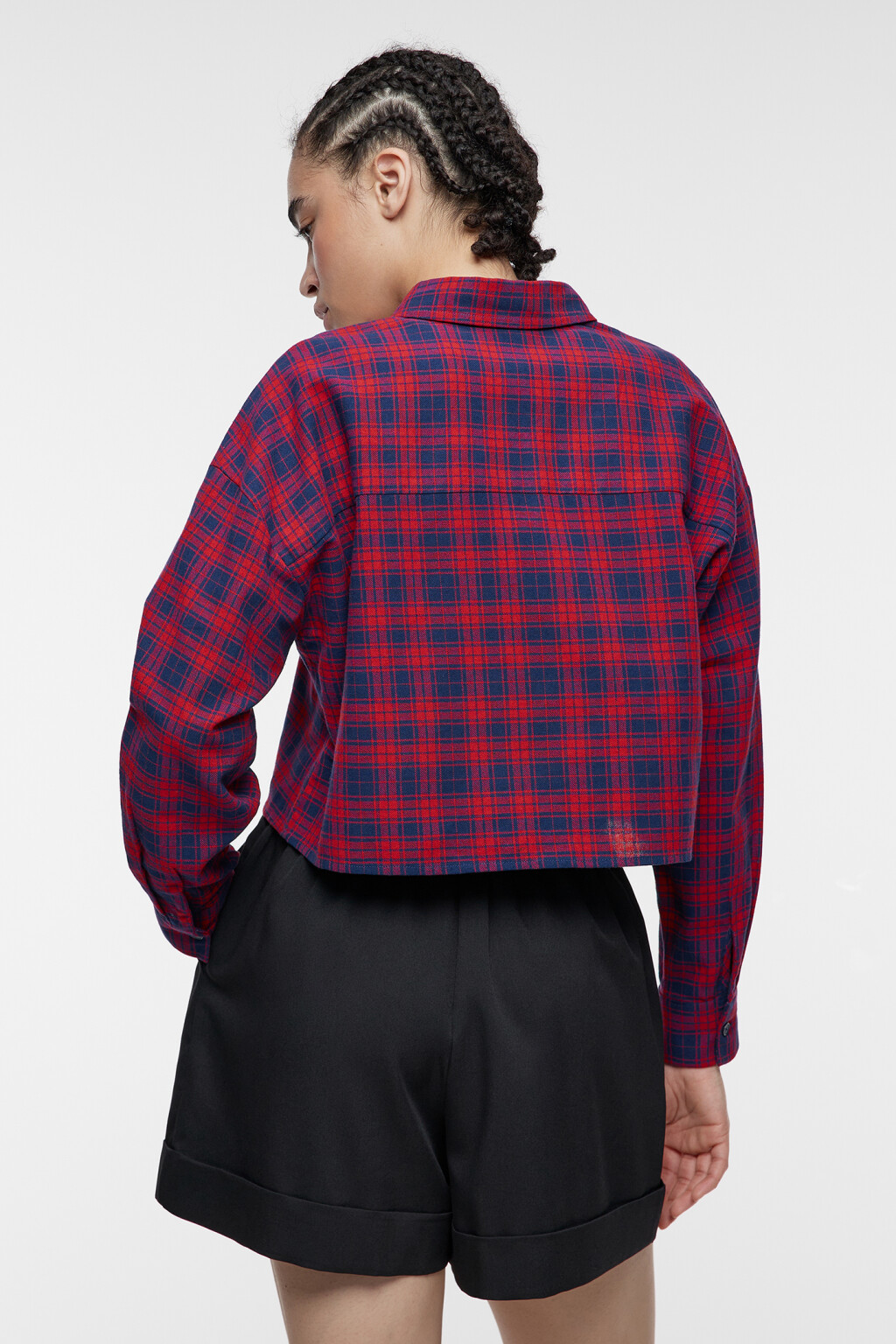Рубашка фланелевая укороченная с принтом в клетку - цвет красный - 3