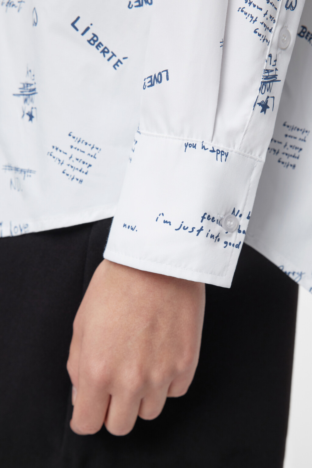 Рубашка oversize хлопковая с рисунками и надписями - цвет белый - 6