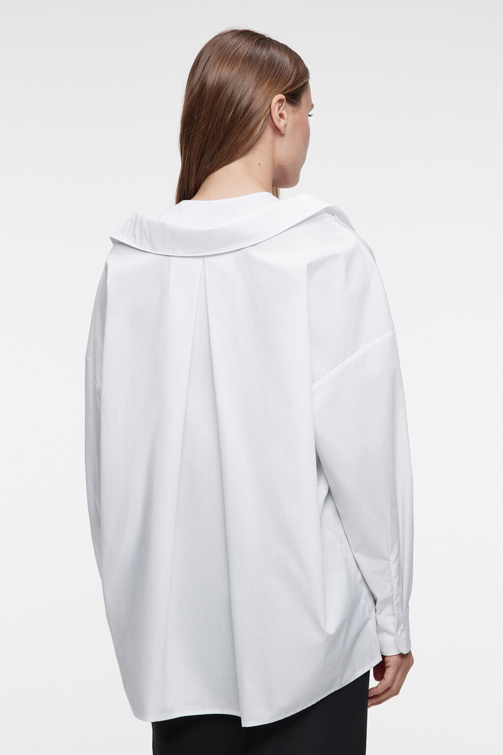 Рубашка oversize хлопковая с вшитым топом-майкой - цвет белый - 4