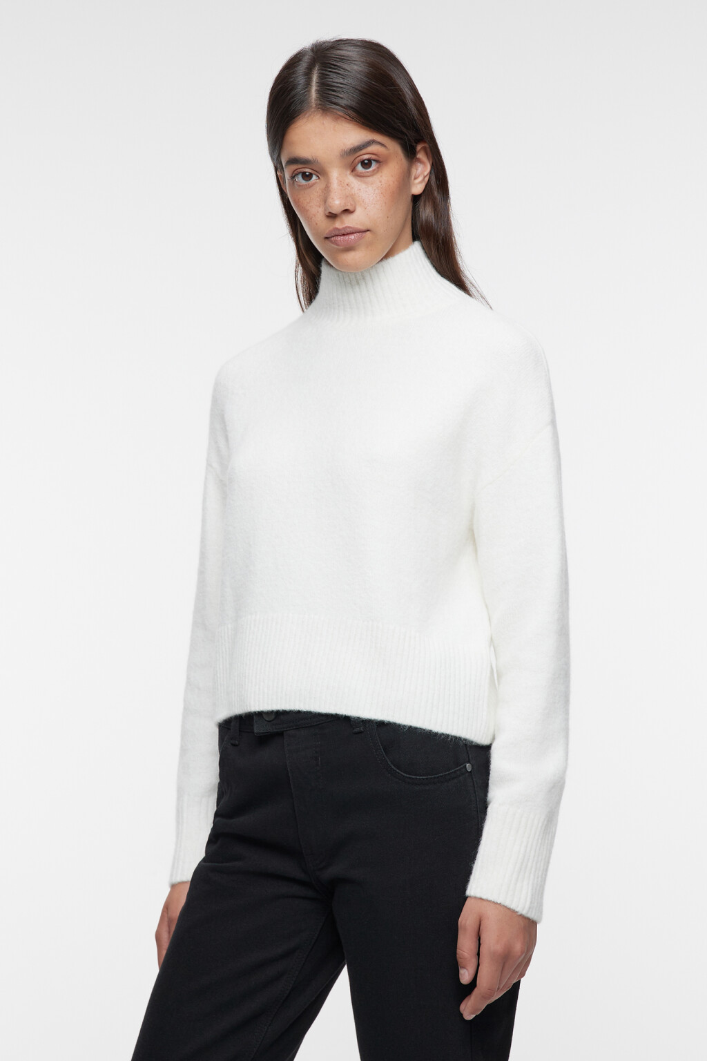 Свитер oversize вязаный с воротником-стойкой - цвет бежевый - 2