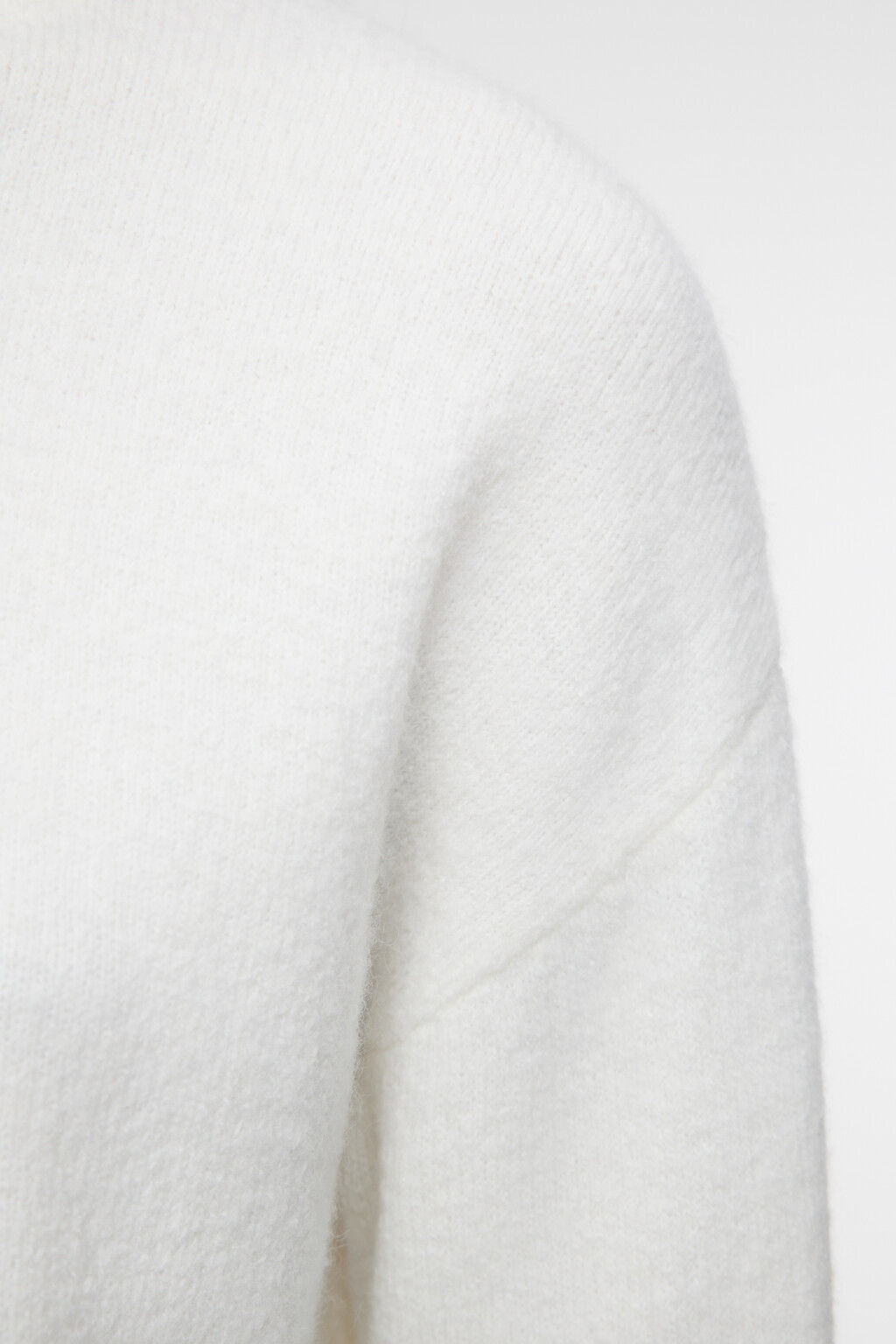 Свитер oversize вязаный с воротником-стойкой - цвет бежевый - 6