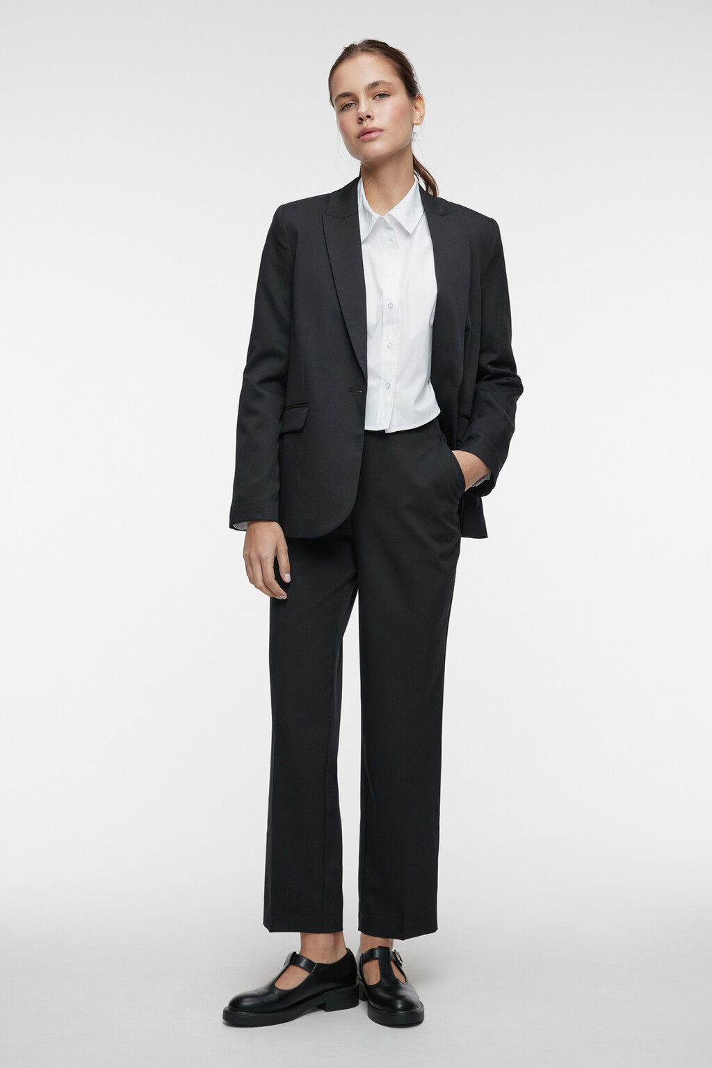 Брюки-чинос костюмные со средней посадкой - цвет черный - 4