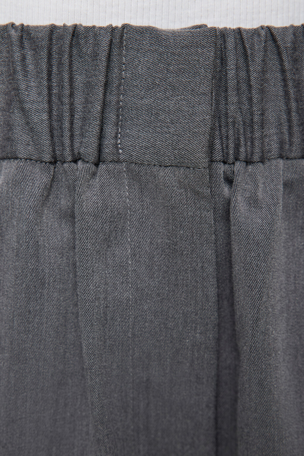 Шорты короткие костюмные с высокой посадкой на резинке - цвет серый - 5