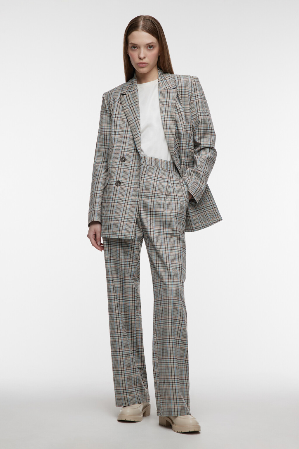 Брюки широкие костюмные с принтом в клетку - цвет бежевый - 4