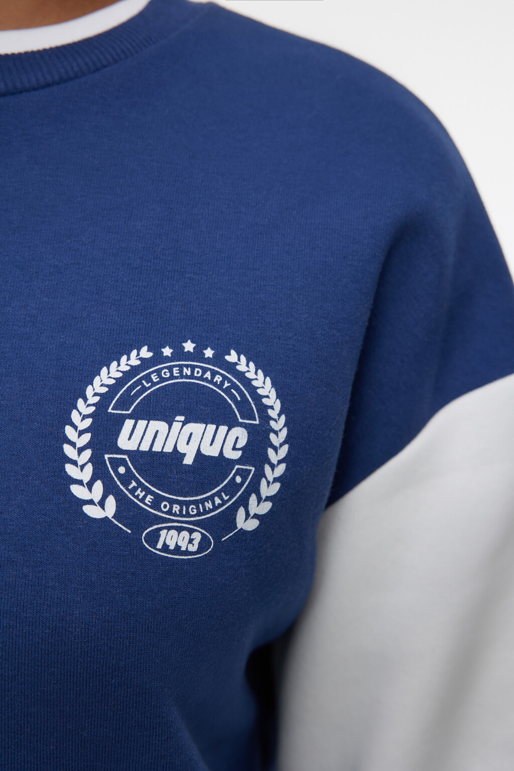 Свитшот oversize утепленный с университетским принтом - цвет синий - 6