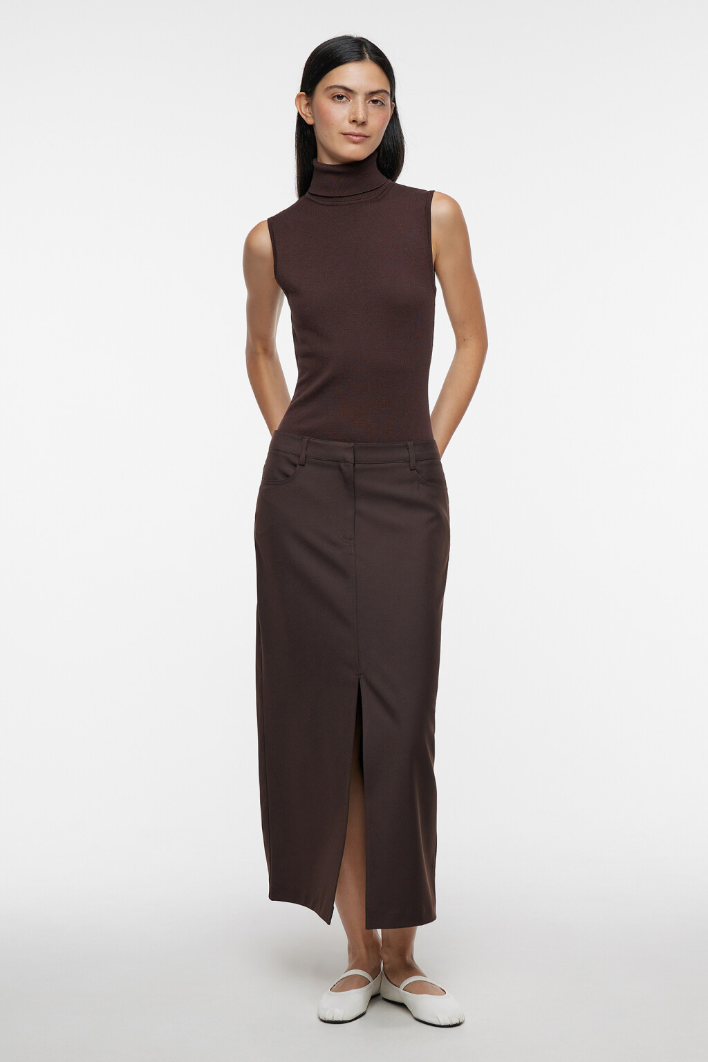 Юбка-карандаш миди прямая с разрезом спереди - цвет коричневый - 5