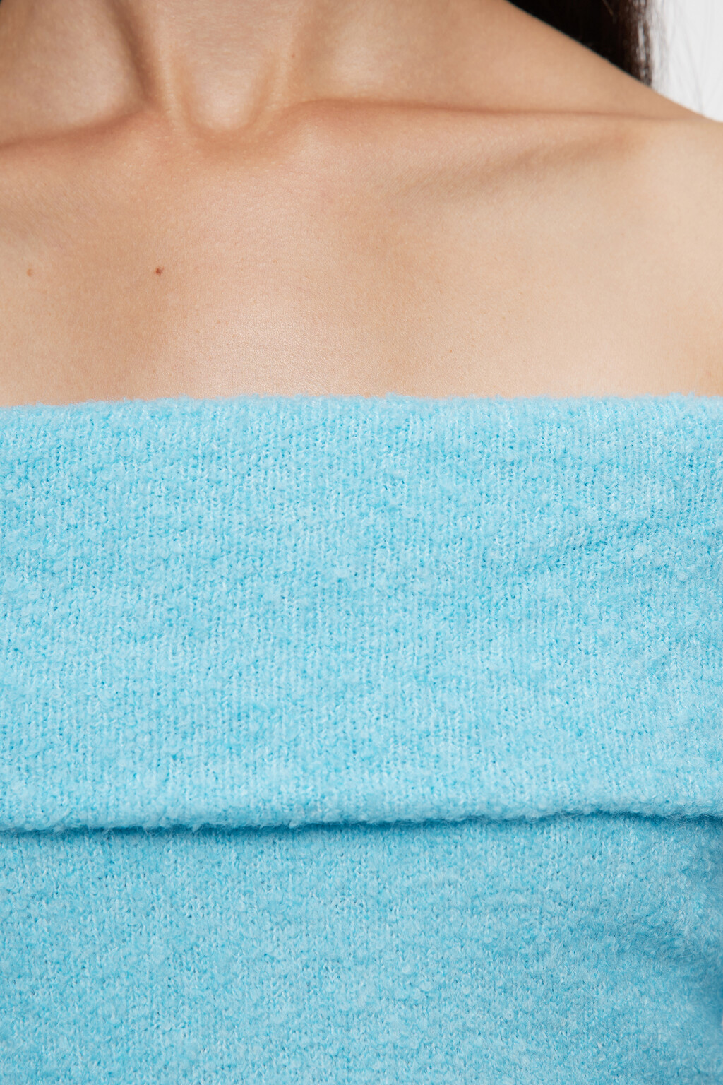 Джемпер вязаный с открытыми плечами - цвет голубой - 6