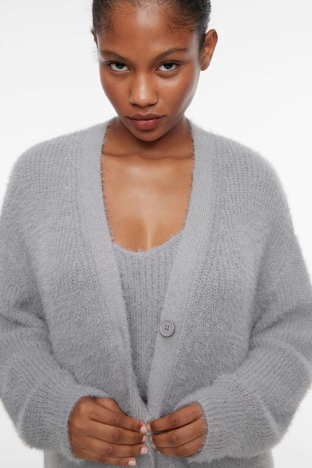 Кардиган oversize вязаный из пушистой пряжи-травки - цвет серый - 1