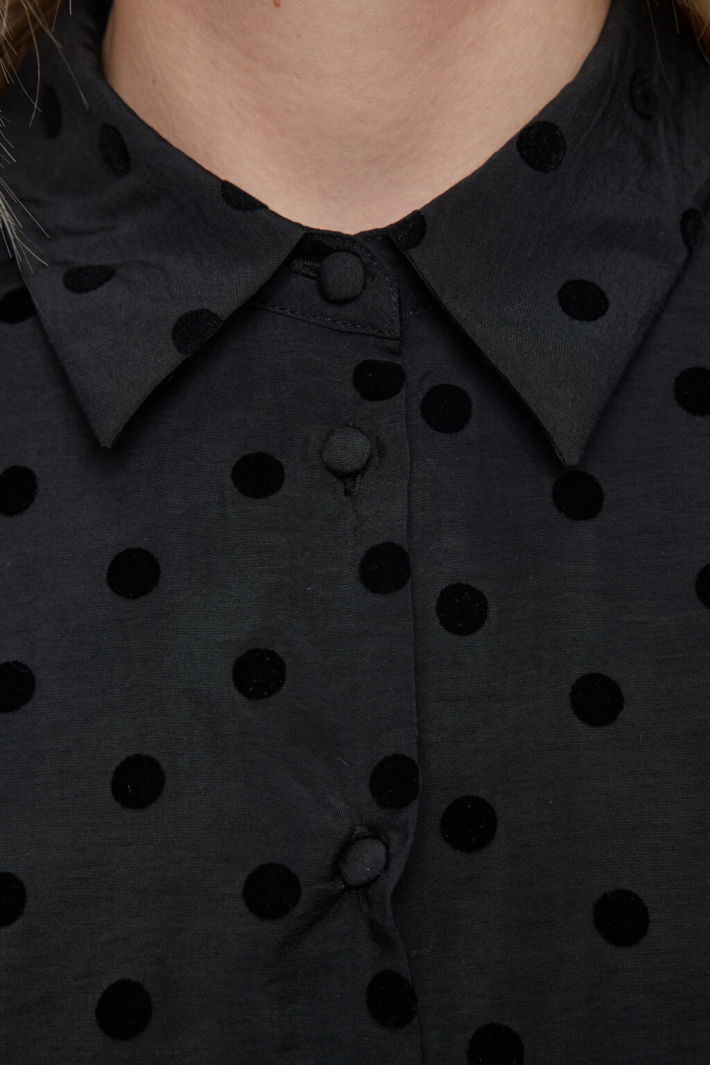 Блузка вискозная с длинными рукавами и принтом в горох - цвет черный - 6