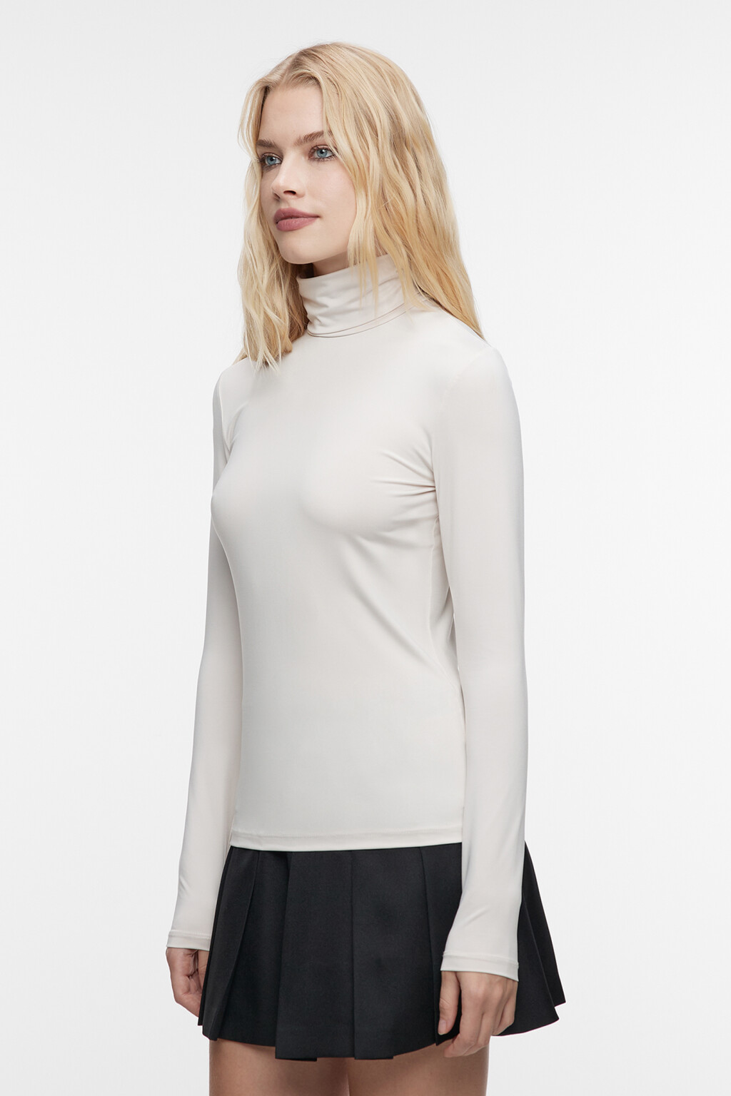 Водолазка гладкая облегающая с воротником-гольфом - цвет бежевый - 2