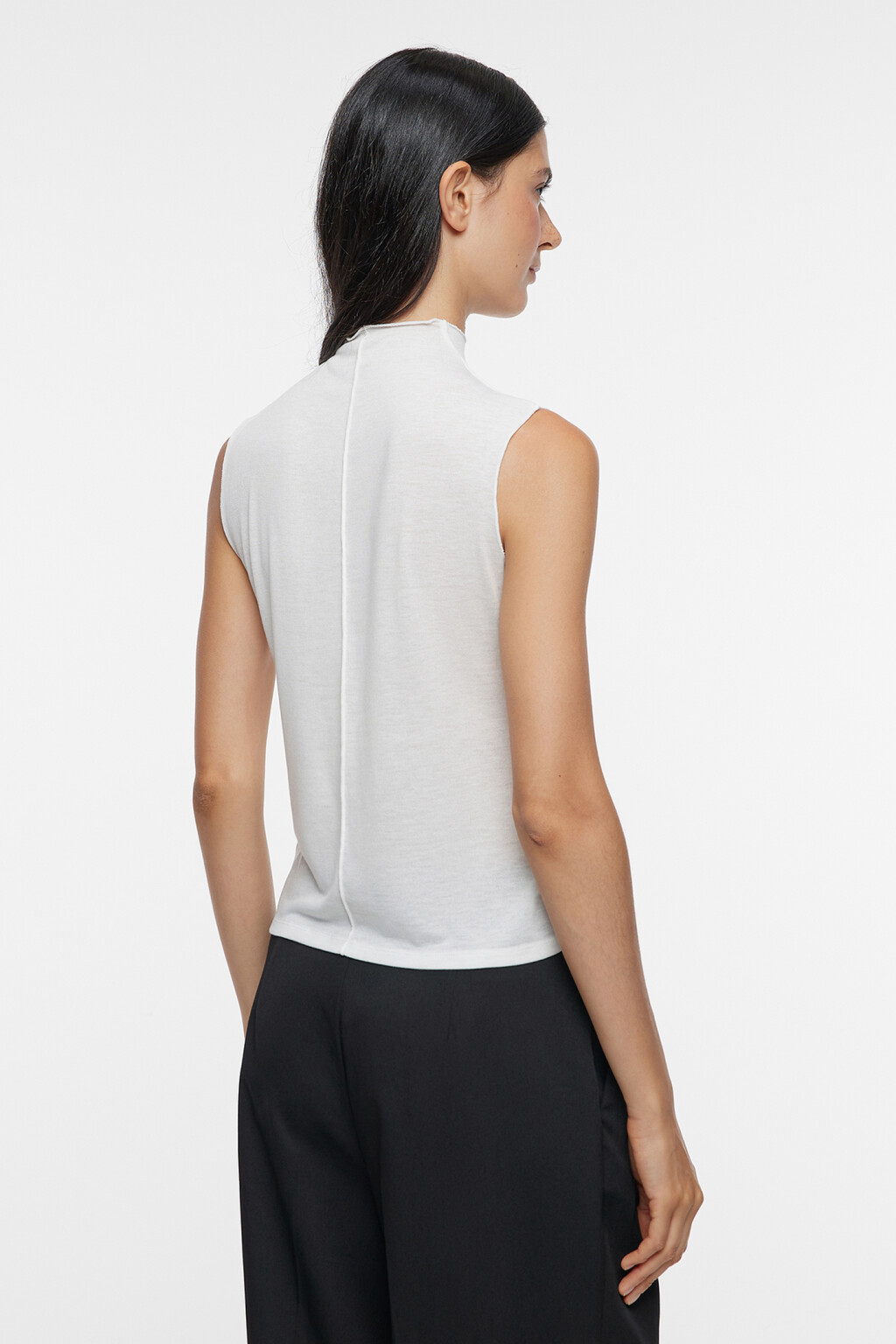 Топ-блузка без рукавов облегающий с воротником-стойкой - цвет бежевый - 3