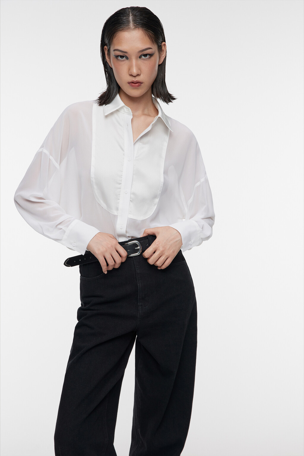 Блузка-рубашка oversize шифоновая прозрачная с манишкой - цвет белый - 2