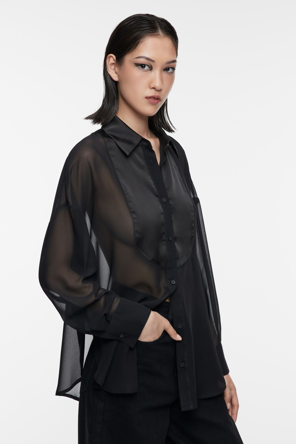 Блузка-рубашка oversize шифоновая прозрачная с манишкой - цвет черный - 2