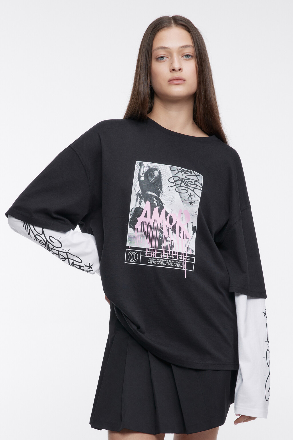 Лонгслив oversize хлопковый с двойными рукавами и принтом 2331713414 ...
