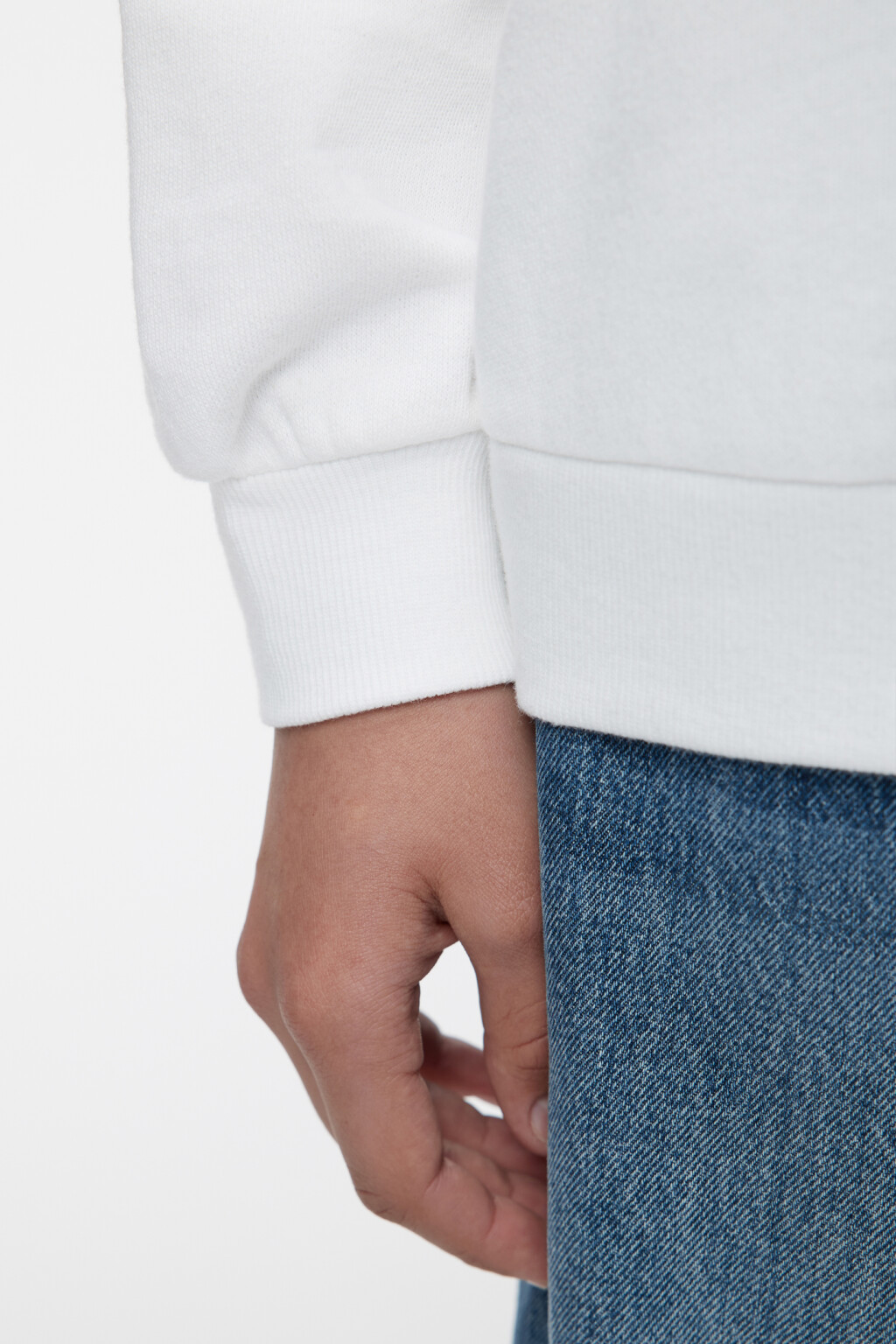 Свитшот oversize хлопковый утепленный с принтом и надписью - цвет белый - 6