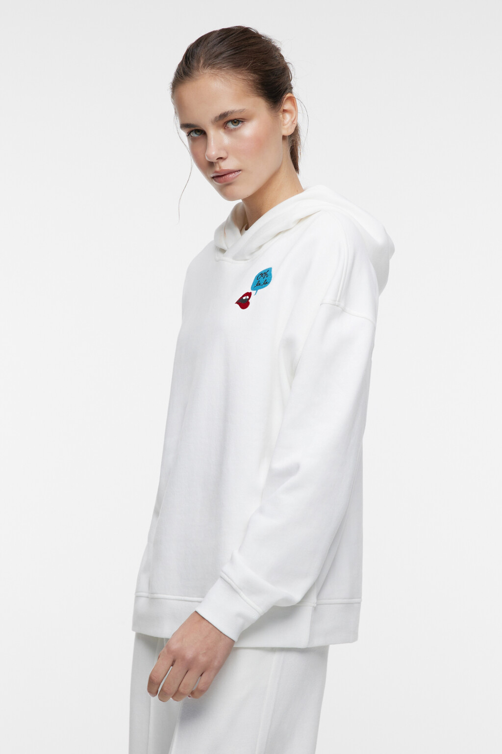 Худи oversize хлопковая утепленная с капюшоном и принтом - цвет белый - 3