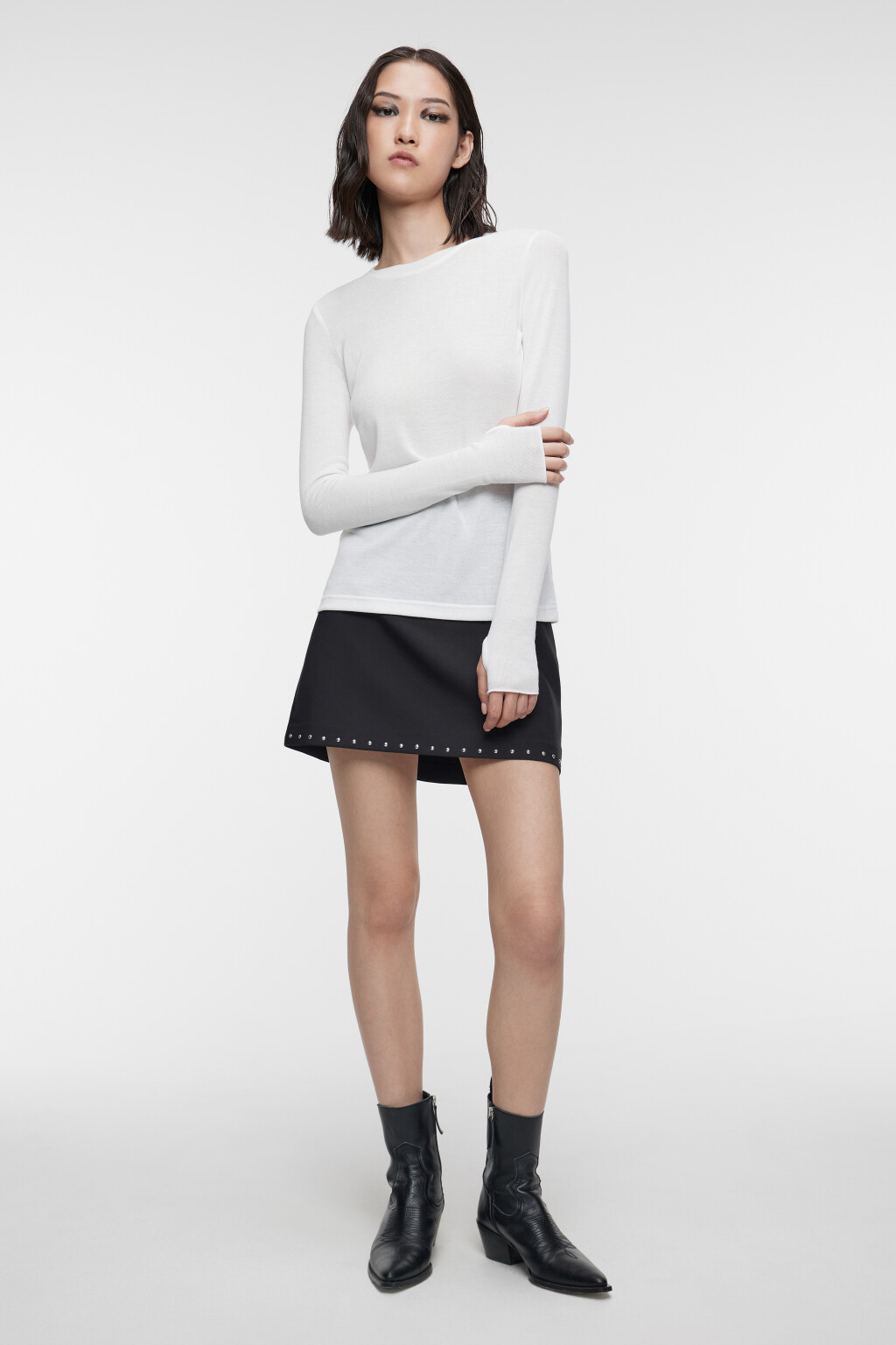 Лонгслив вискозный облегающий с вырезом для пальца - цвет бежевый - 5