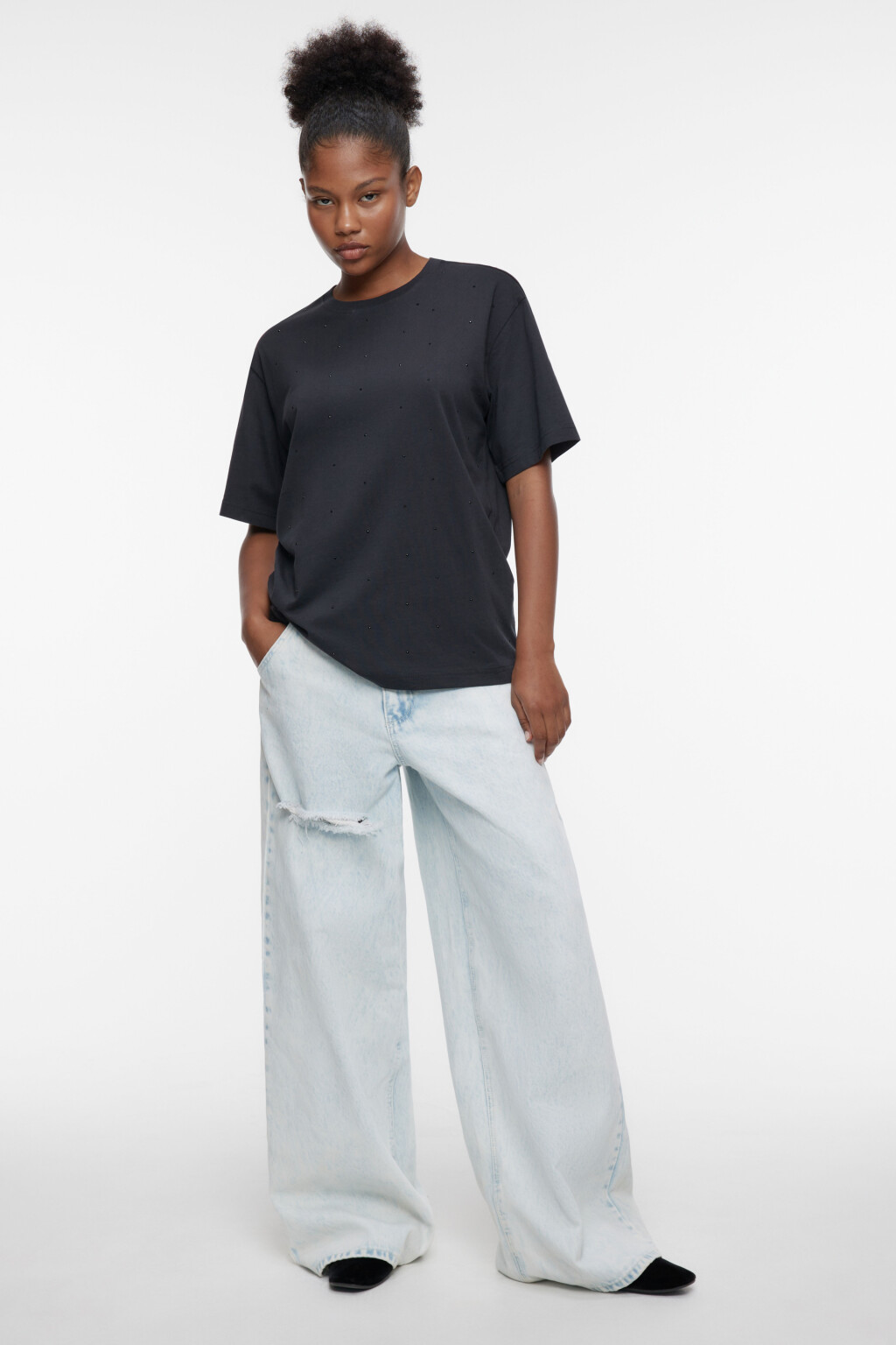 Футболка oversize хлопковая со стразами - цвет черный - 1