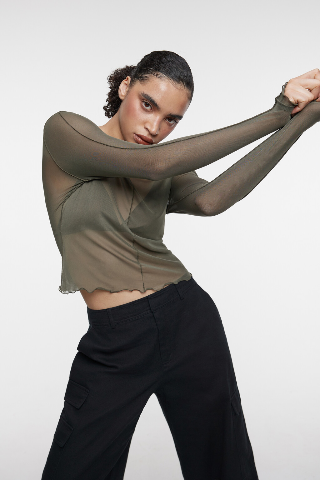 Лонгслив сетчатый облегающий с волнистыми краями - цвет зеленый - 1