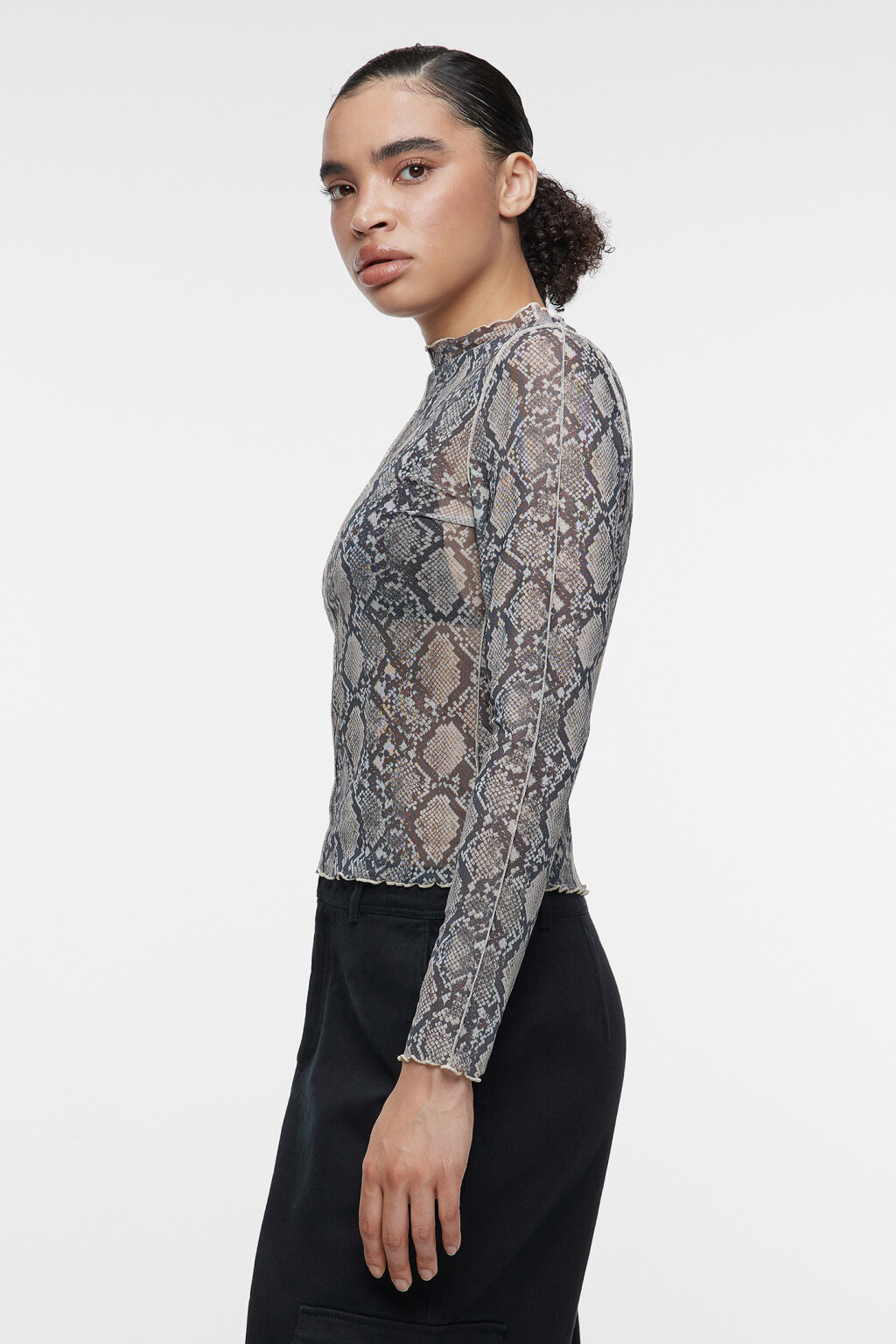 Лонгслив сетчатый облегающий с волнистыми краями - цвет бежевый - 4