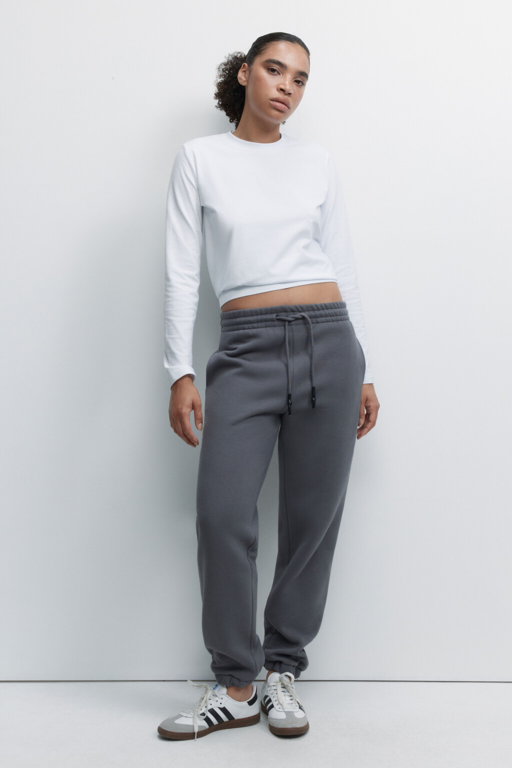 Брюки-джоггеры хлопковые утепленные с начесом - цвет серый - 4