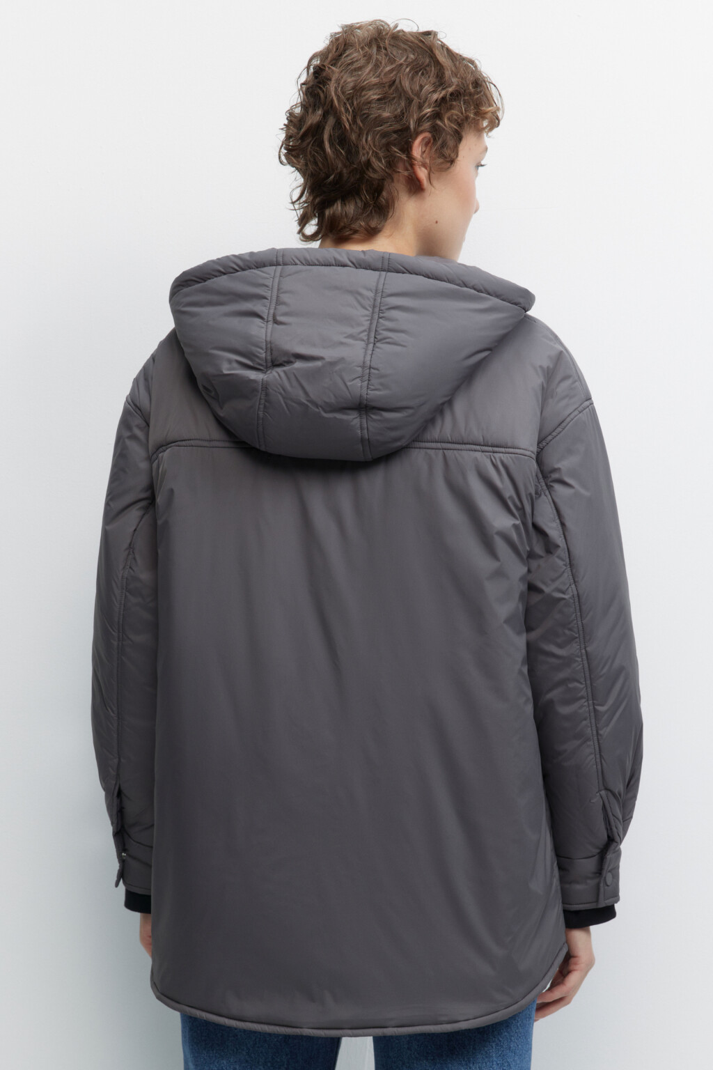 Куртка-рубашка oversize с капюшоном и карманами - цвет серый - 3