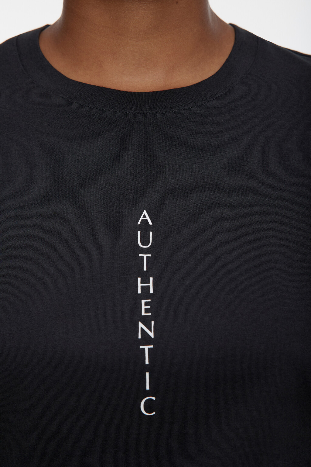 Футболка хлопковая прямая с принтом-надписью - цвет черный - 6