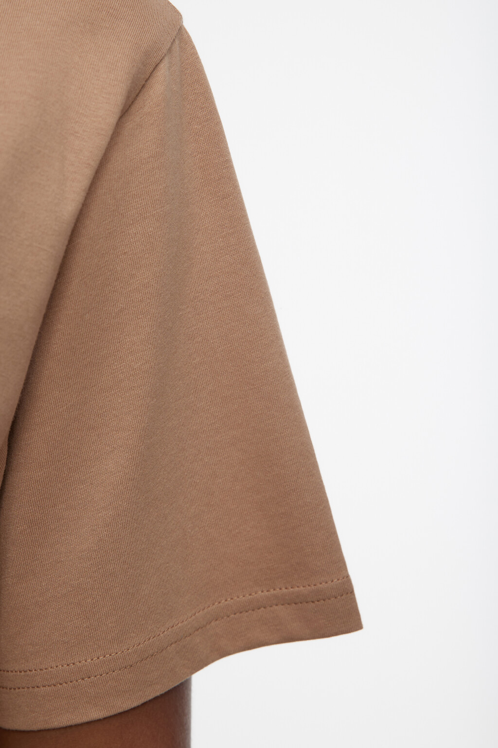 Футболка хлопковая прямая с принтом-надписью - цвет коричневый - 6