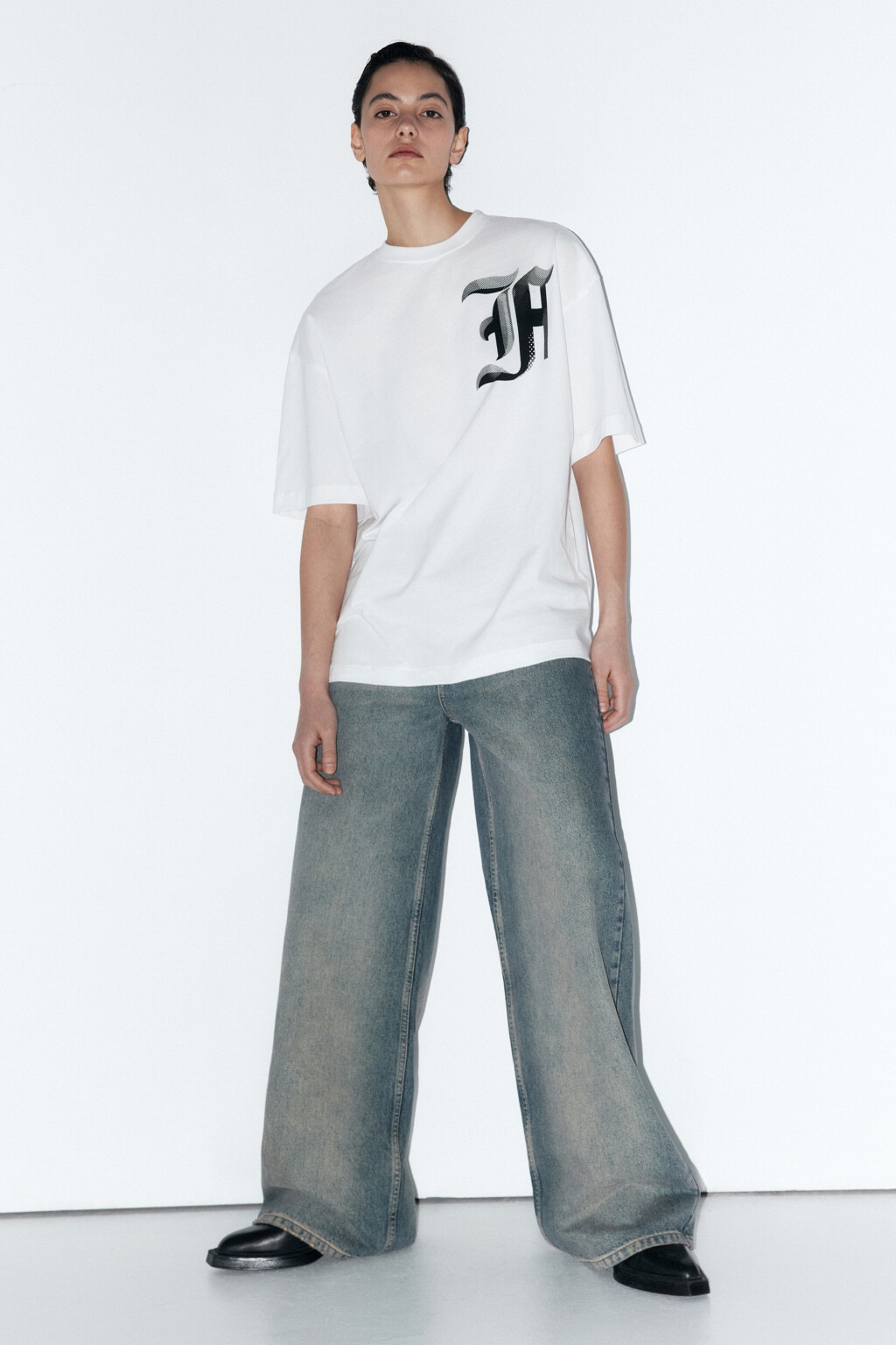 Футболка oversize хлопковая с принтом на груди - цвет белый - 1