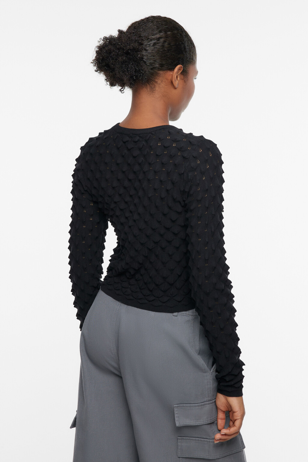 Джемпер вискозный облегающий с объемным узором - цвет черный - 3