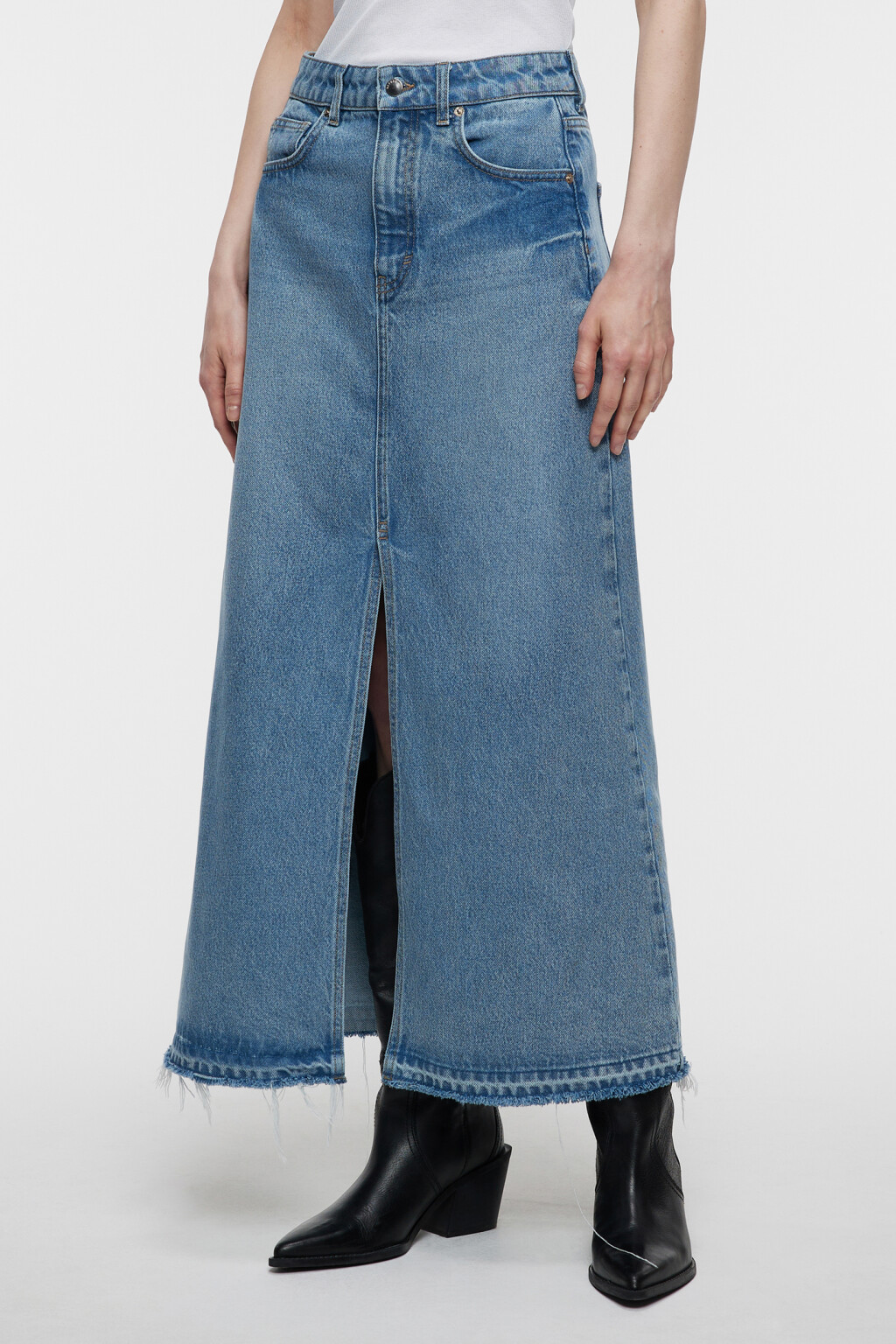 Юбка-трапеция макси джинсовая с открытыми срезами - цвет голубой - 2