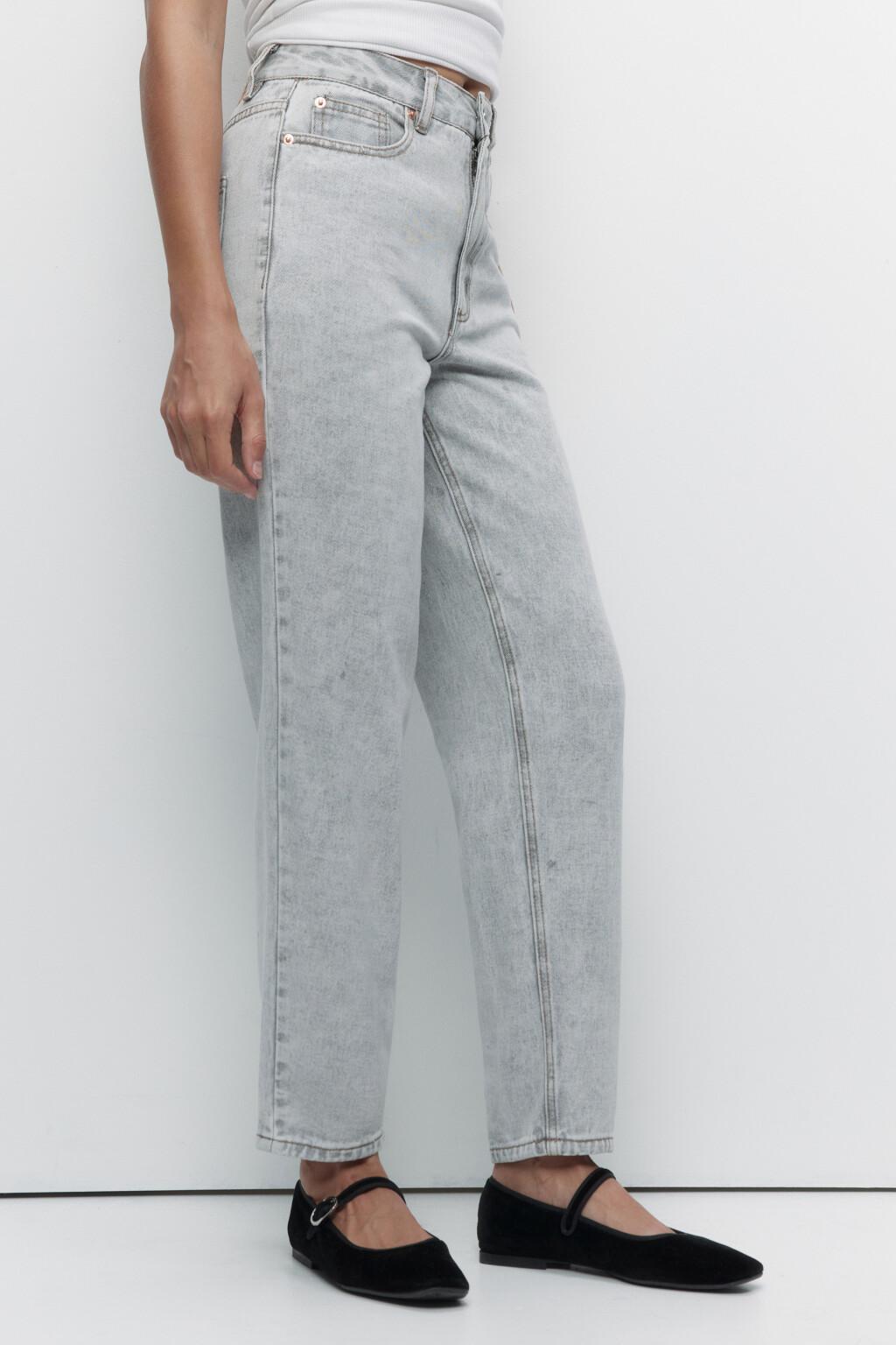 Джинсы mom's классические с высокой посадкой - цвет серый - 2