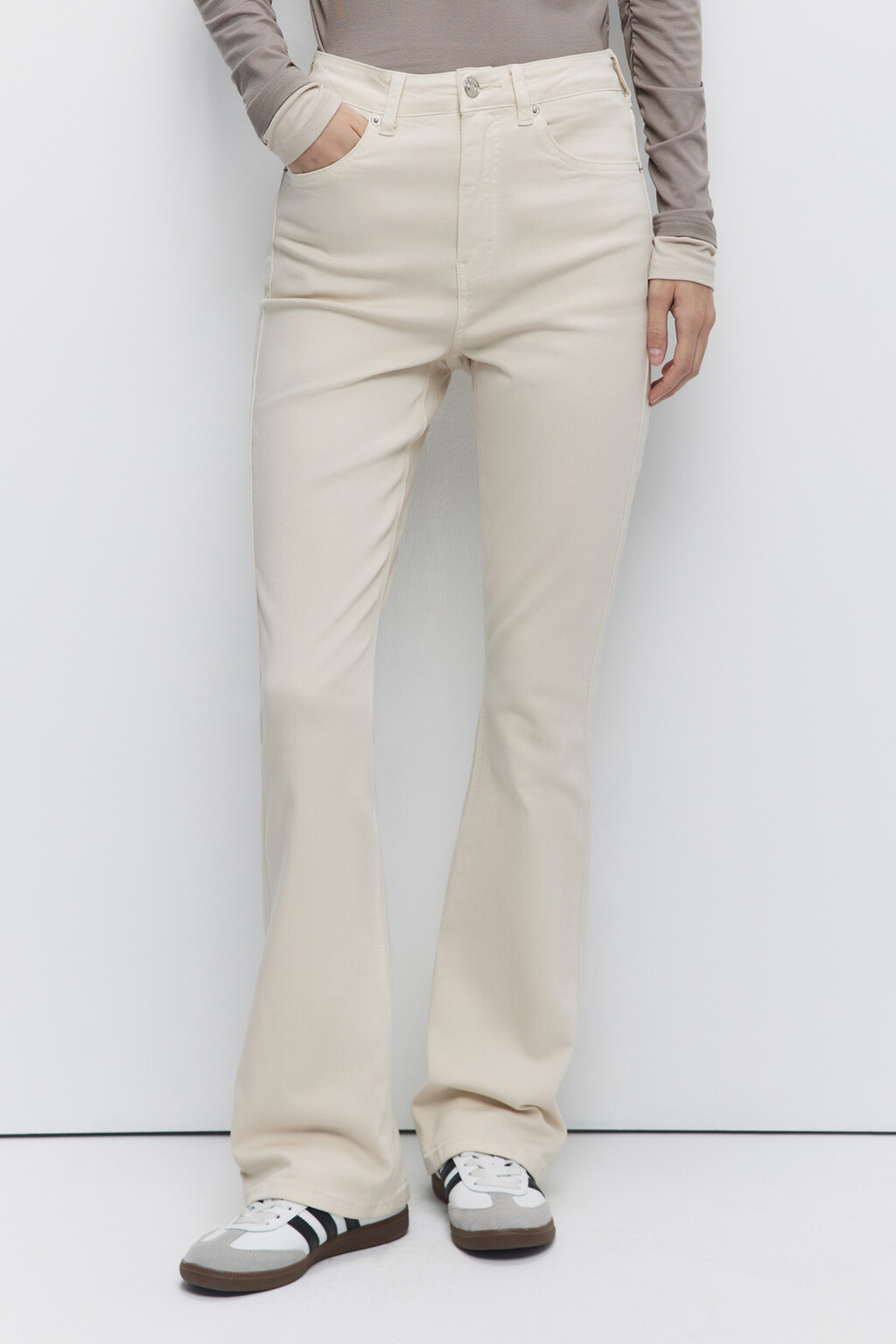Джинсы клеш облегающие с высокой посадкой - цвет бежевый - 1